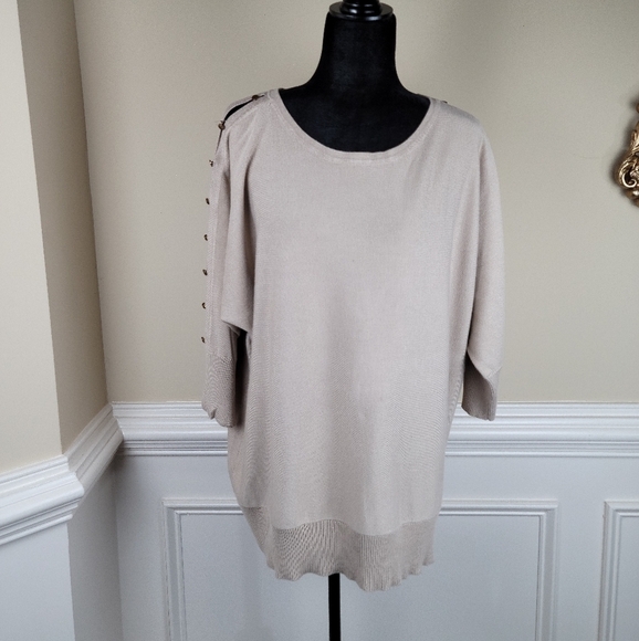 Chelsea and Theodore‎ Woman pullover sweater - Picture 3 of 8